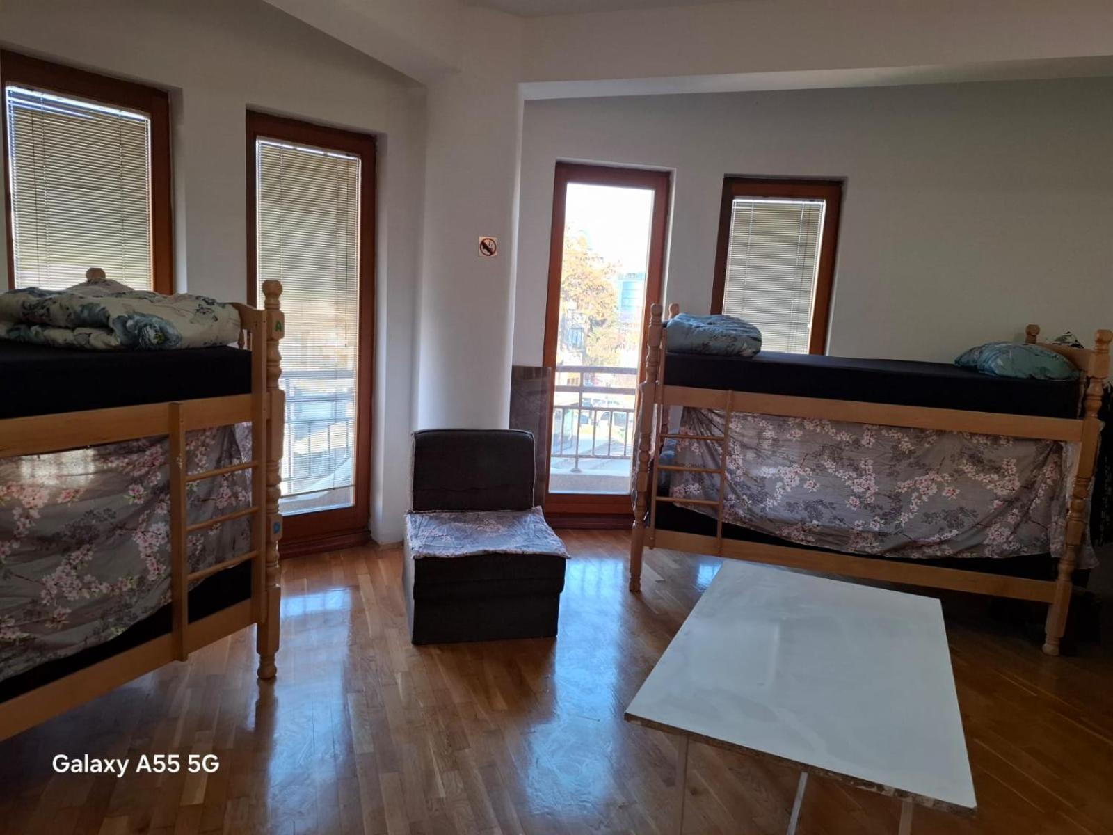 Alpi Hostel Skopje Zewnętrze zdjęcie
